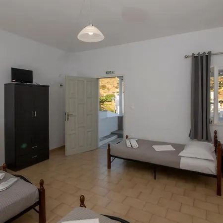 Prasini Gonia 3*