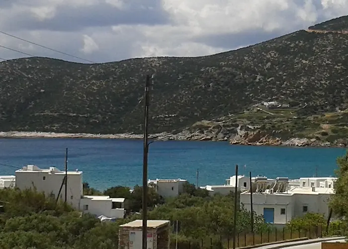 Prasini Gonia Oda ve Kahvaltı 3*