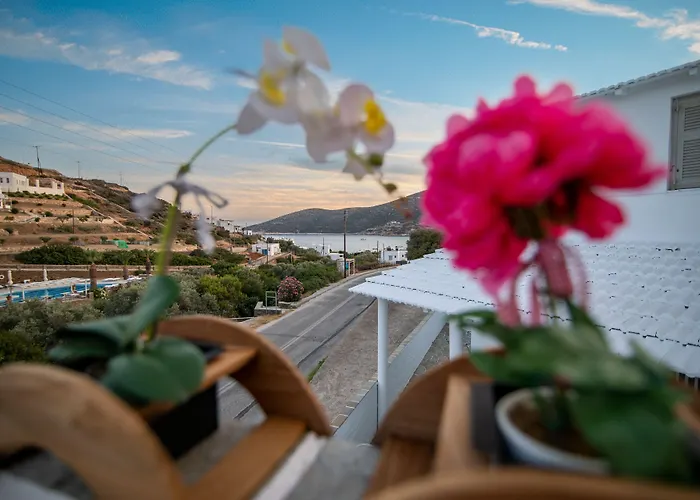 Prasini Gonia Oda ve Kahvaltı 3*