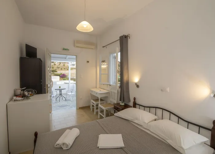 Prasini Gonia Bed & Breakfast