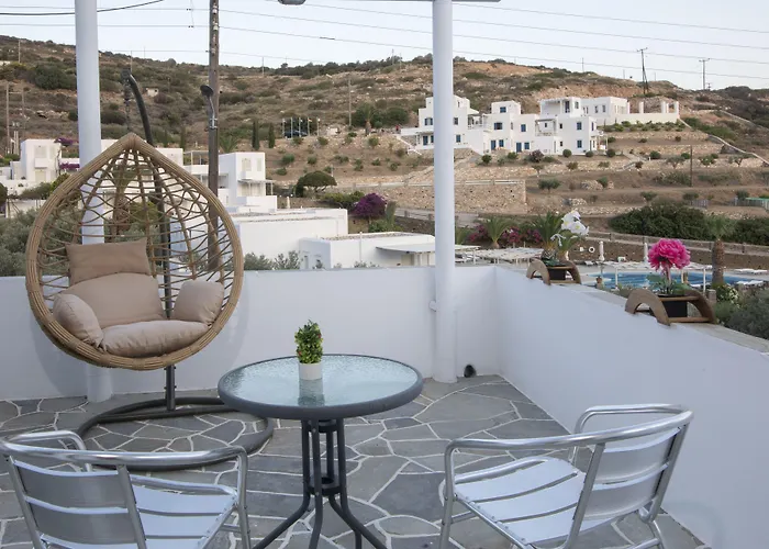 Prasini Gonia Platis Gialos (Sifnos)