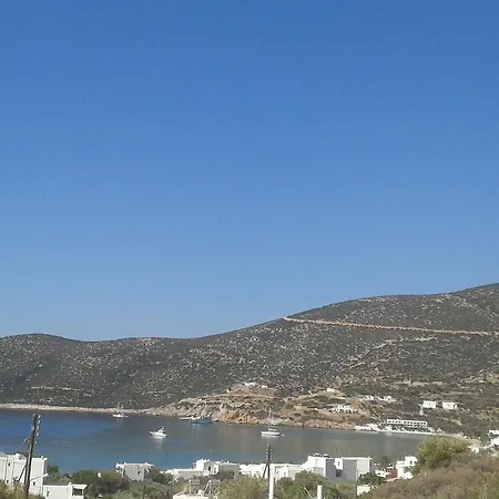 Prasini Gonia Platis Gialos (Sifnos)