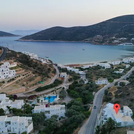 Prasini Gonia Platis Gialos (Sifnos)