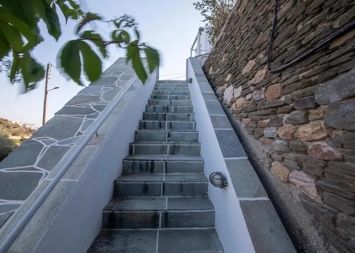 Prasini Gonia Couette-café