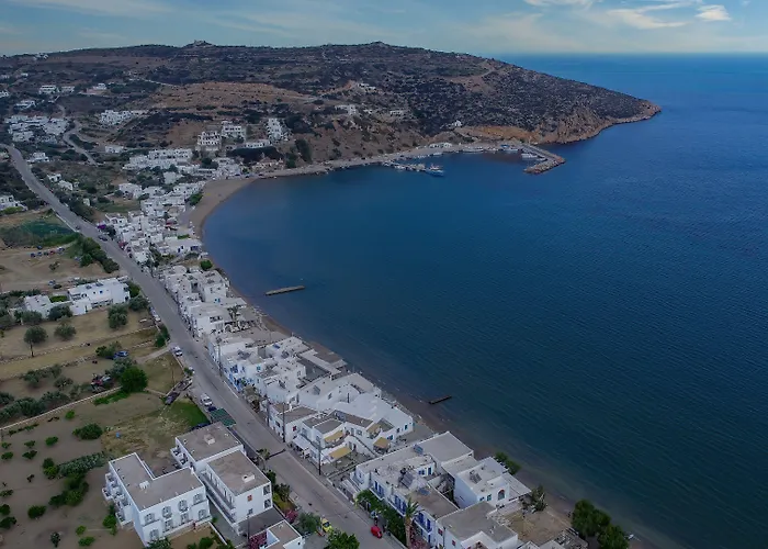 Prasini Gonia Platis Gialos (Sifnos)